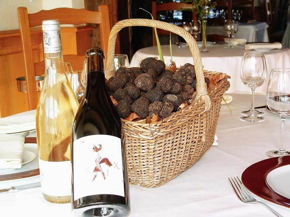 Auberge Du Cheval Blanc - Teritoria Selles-Saint-Denis Restaurace fotografie